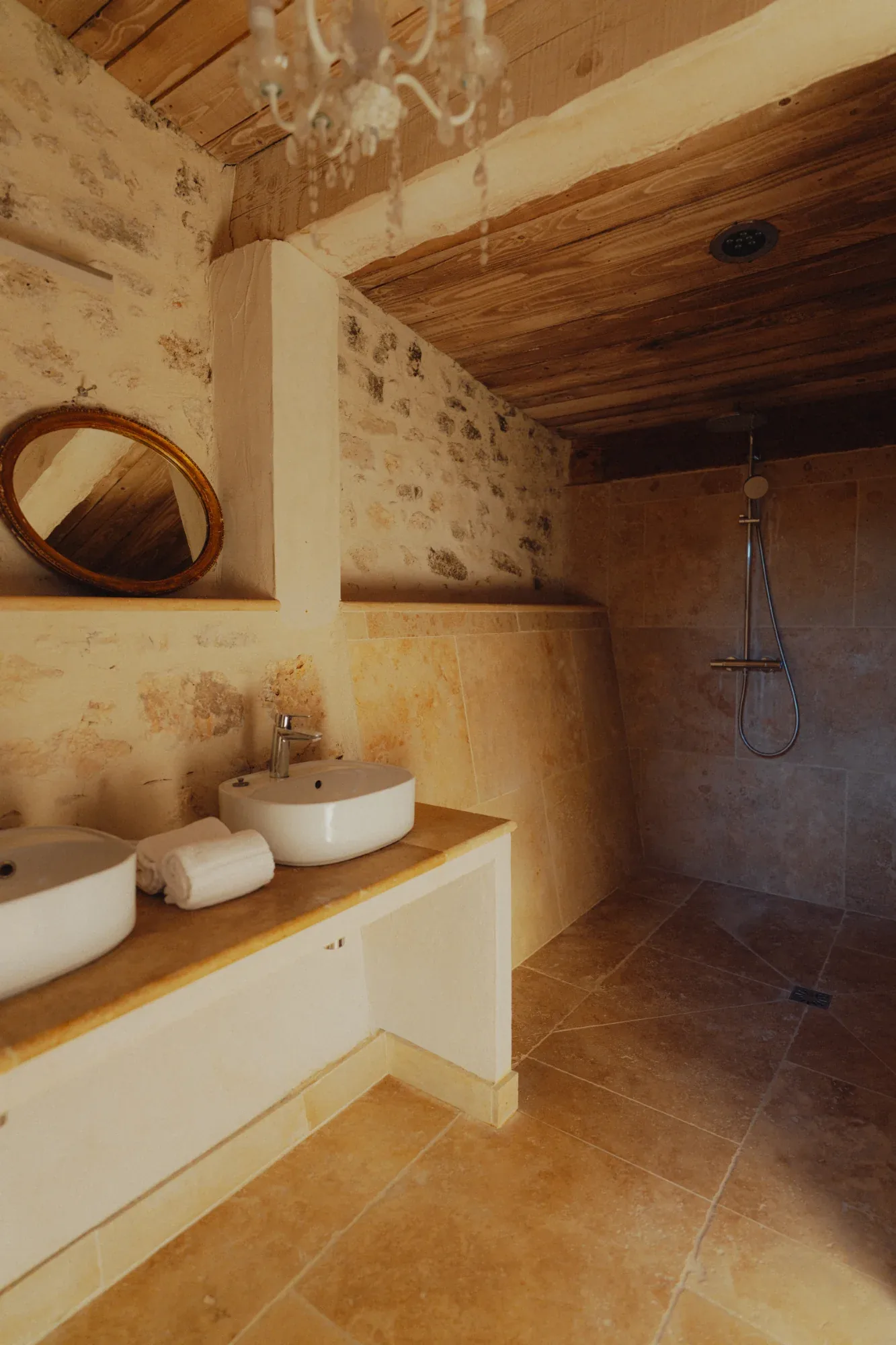 A wooded garden in the heart of the terres de Sarsonestate, in the Drôme Provençale region